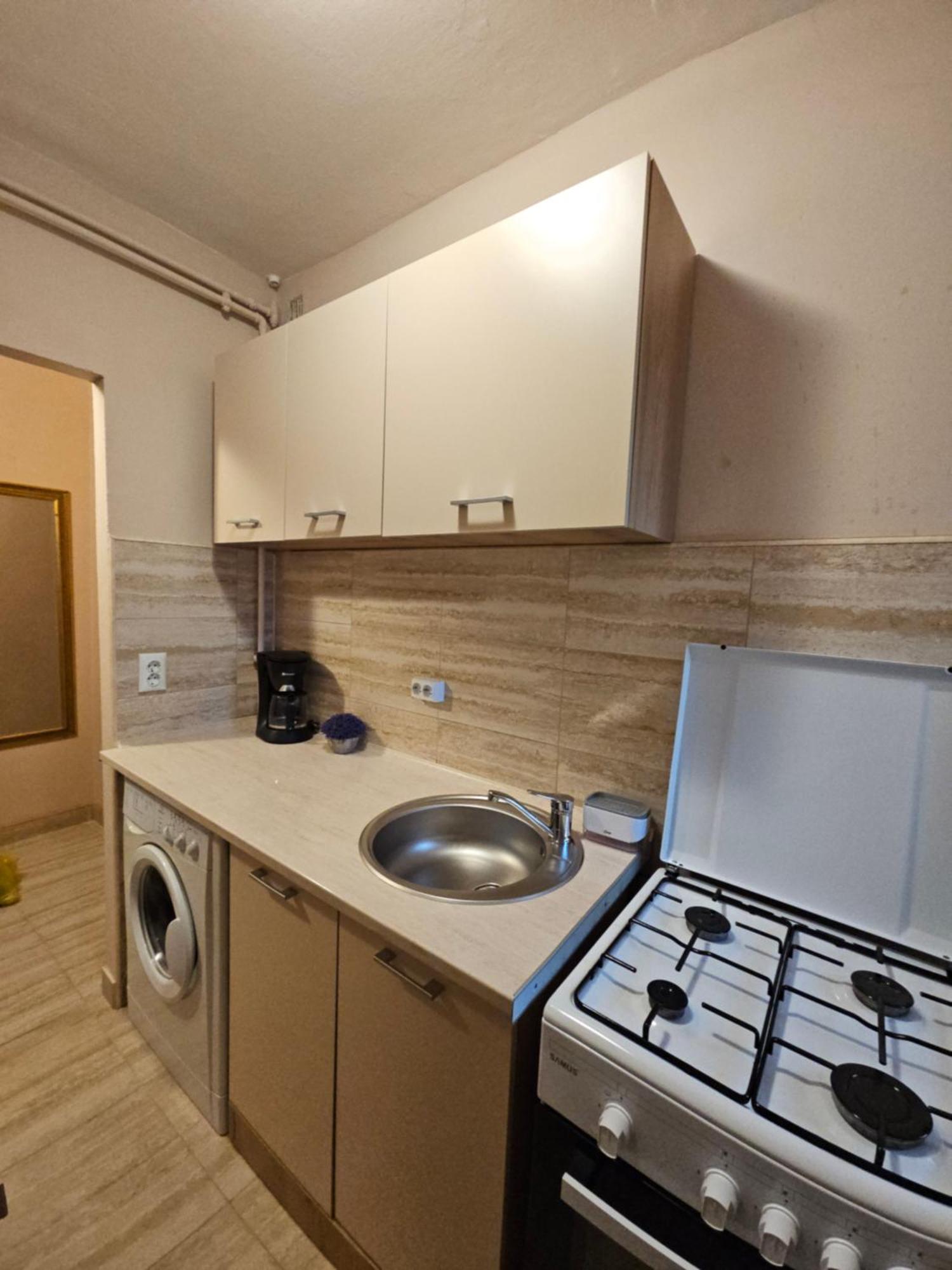 Aparthotel Sibiu Cedonia Ngoại thất bức ảnh
